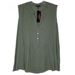NWT Cocomo Plus Size 2X Hunter Green Pintuck Sleeveless Top
